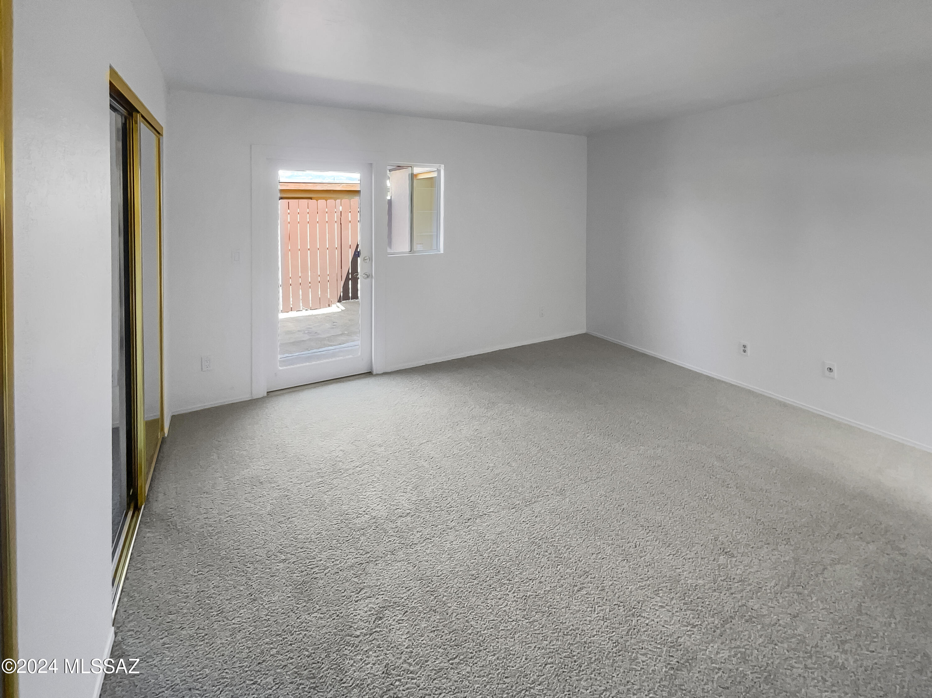 746 South Pantano Road Tucson, AZ 85710 - Photo 9 of 19 Gallery Image 9