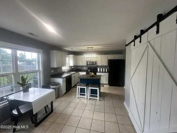 $2,195 | 103 Louie Lane, Jacksonville, NC 28540