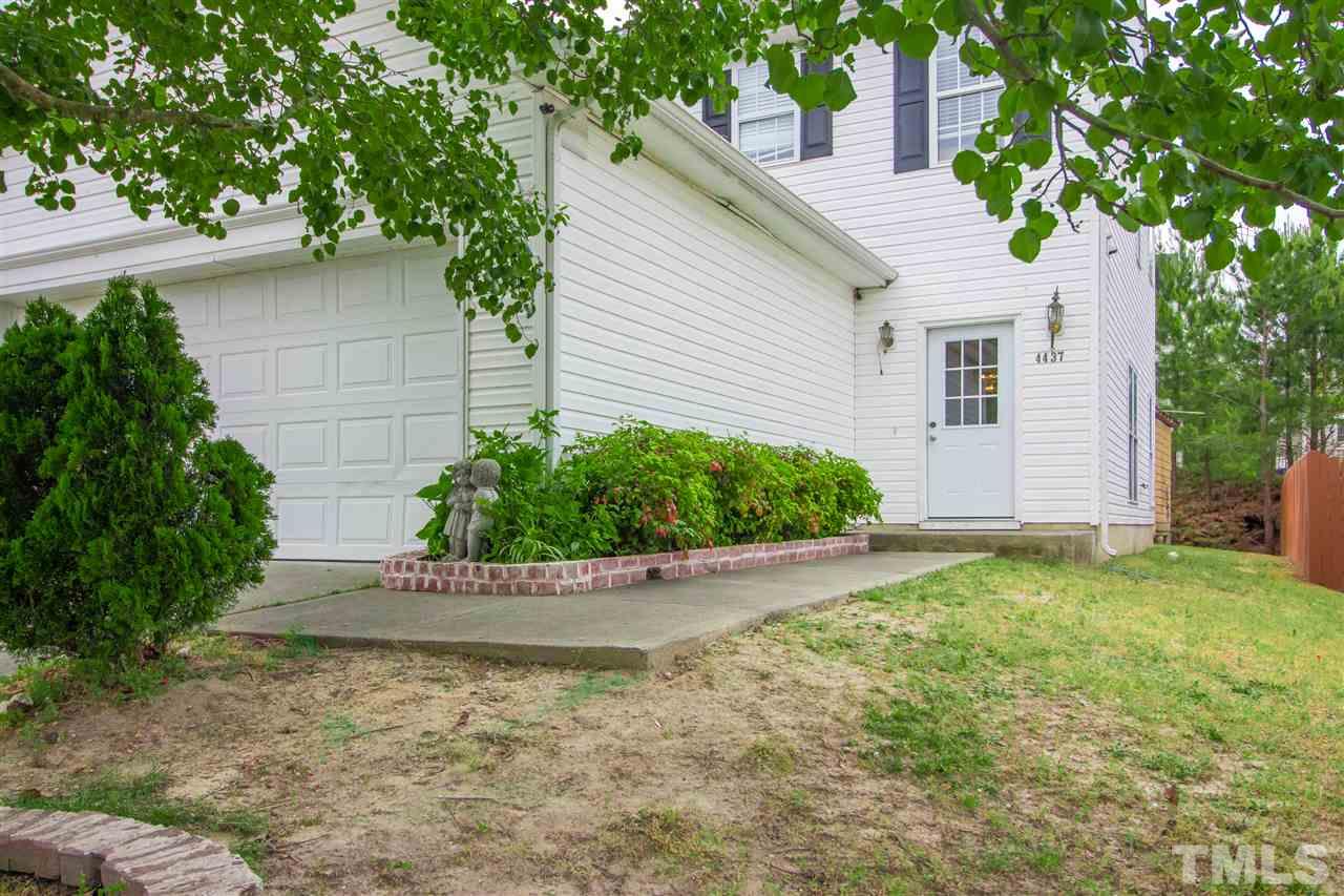 4437 Cardinal Grove Boulevard Raleigh, NC 27616 - Photo 3 of 22