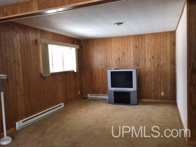 3885 Co Road Cornell, MI 49818 - Photo 12 of 29