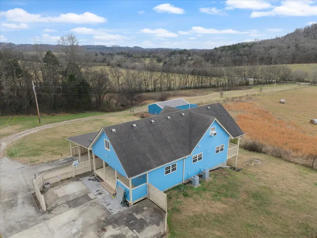 $399,000 | 624 Suttons Branch Road, Beechgrove, TN 37018