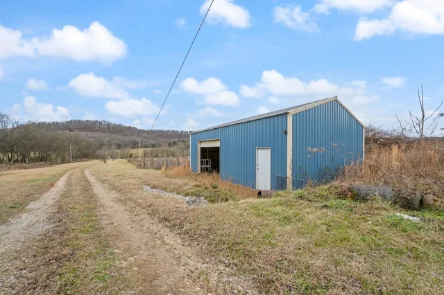 $399,000 | 624 Suttons Branch Road, Beechgrove, TN 37018