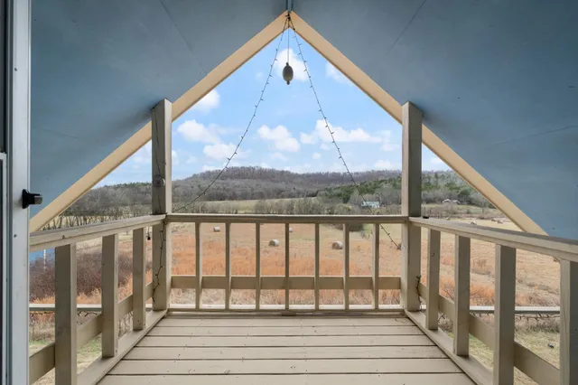 $399,000 | 624 Suttons Branch Road, Beechgrove, TN 37018