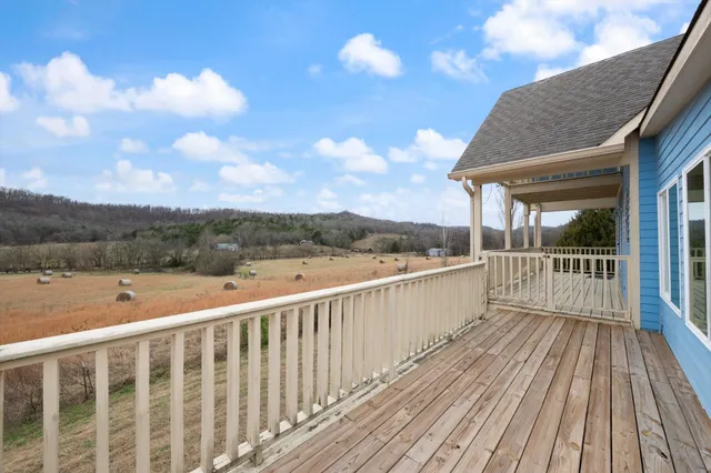 $399,000 | 624 Suttons Branch Road, Beechgrove, TN 37018