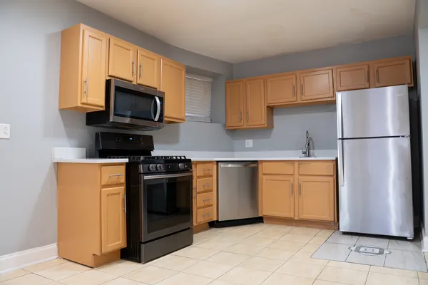 $1,645 | 6605 South Kimbark Avenue, Unit G, Chicago, IL 60637