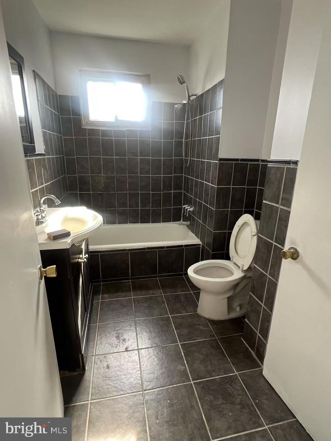 4246 Rhawn Street Philadelphia, PA 19136 - Photo 15 of 18