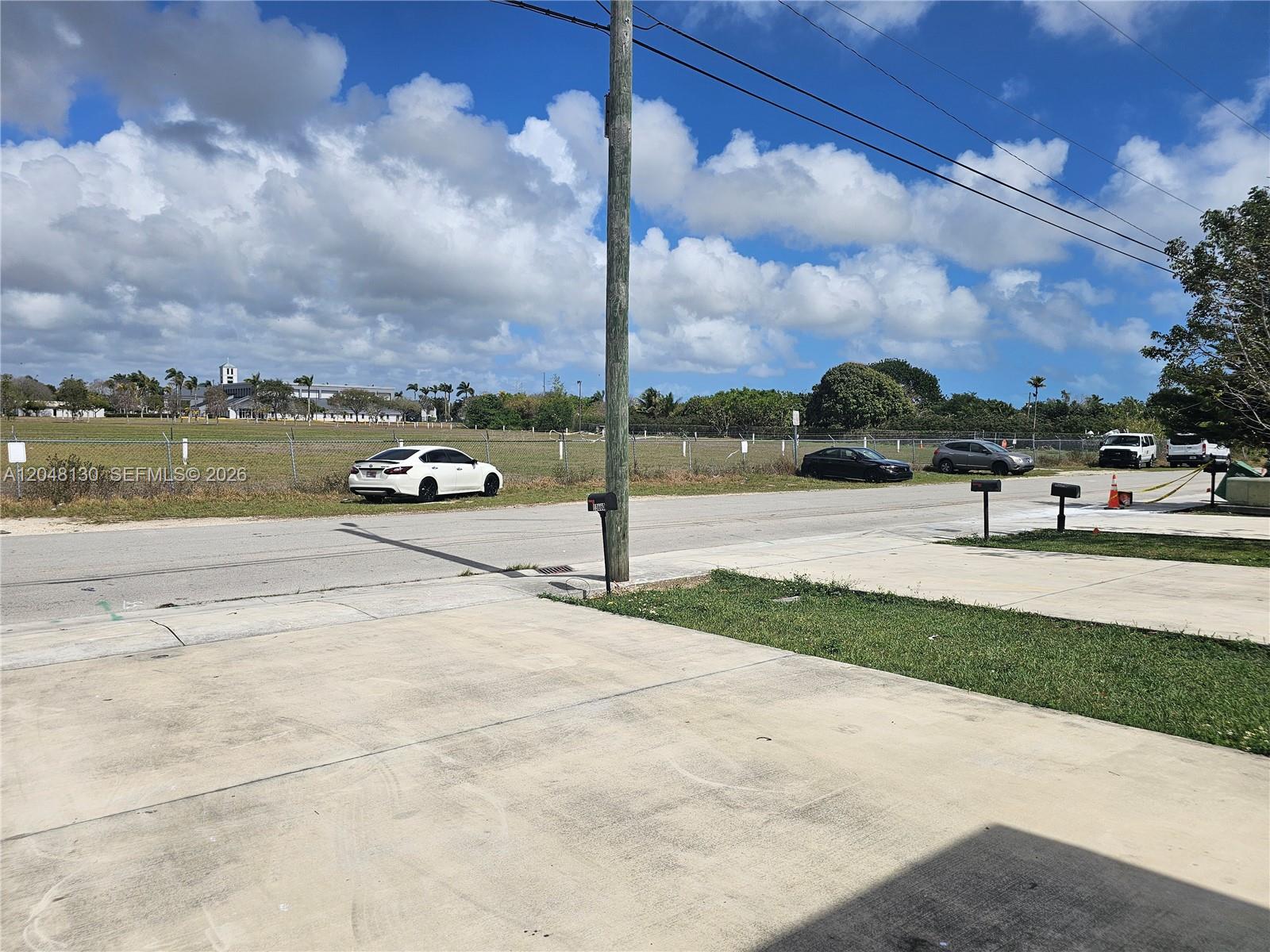 13660 Southwest 260th Street Homestead, FL 33032 - Photo 5 of 60