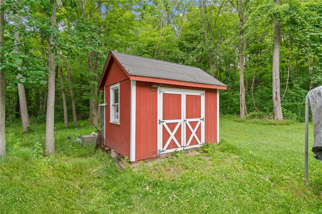 871 Stafford Road Manchester, NY 14548 - Photo 8 of 47