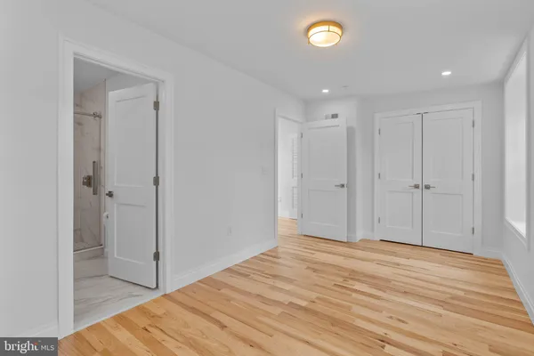 $1,675,000 | 202 Spruce Street, Philadelphia, PA 19106