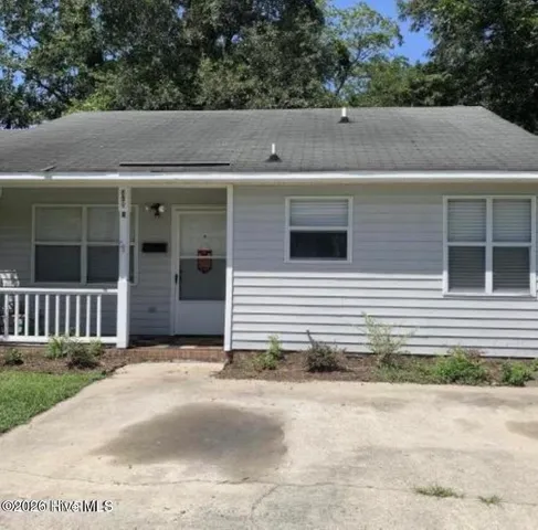$1,000 | 659 East 3rd Street, Unit B, Ayden, NC 28513