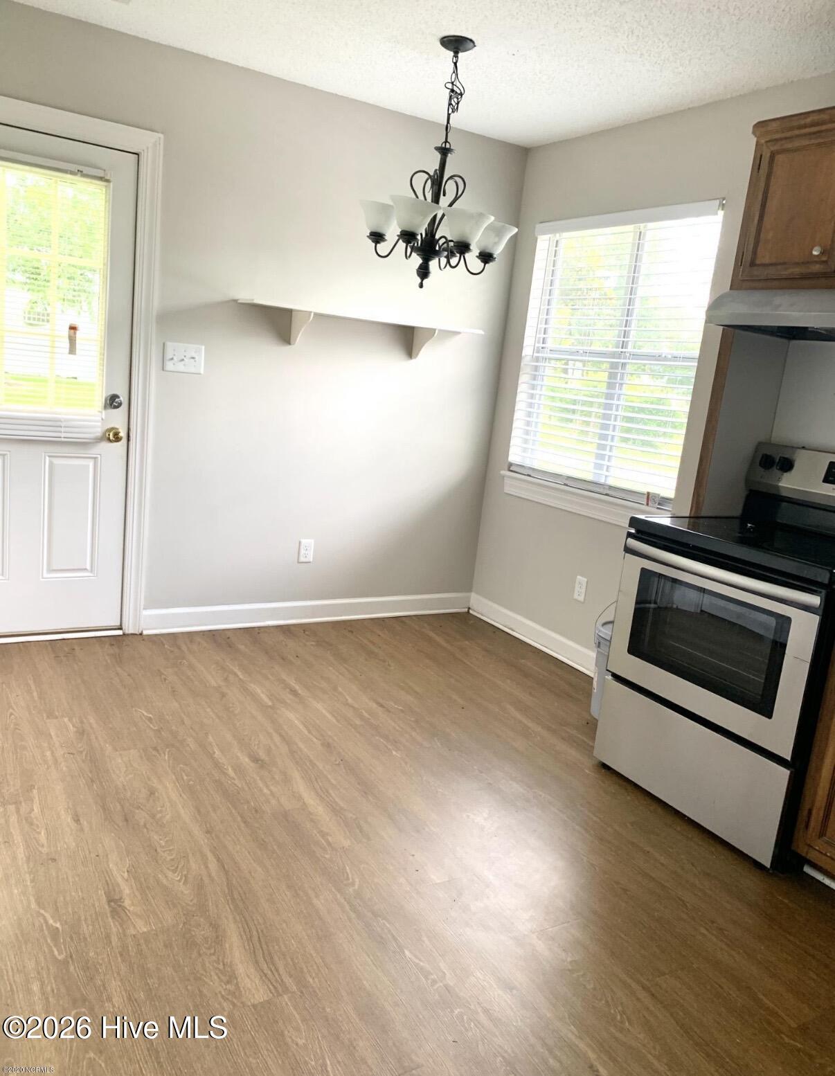 659 East 3rd Street, Unit B Ayden, NC 28513 - Photo 5 of 9 IMG_4393