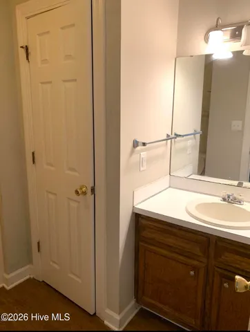 $1,000 | 659 East 3rd Street, Unit B, Ayden, NC 28513