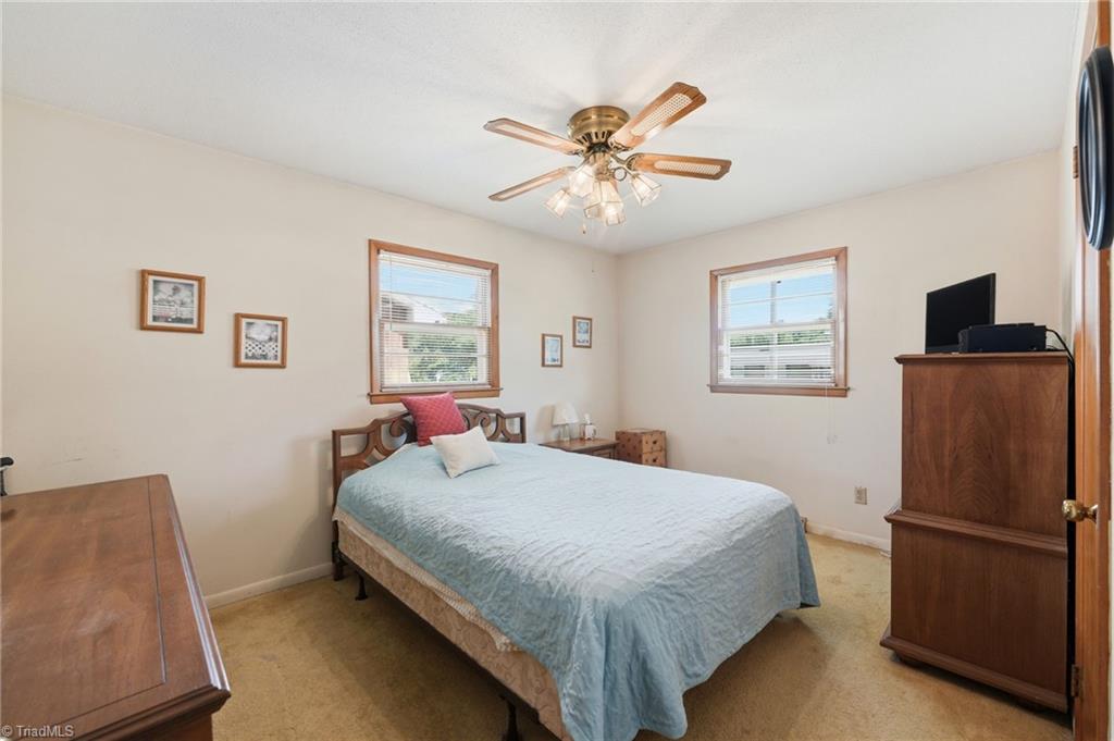 145 Webster Road Graham, NC 27253 - Photo 23 of 32
