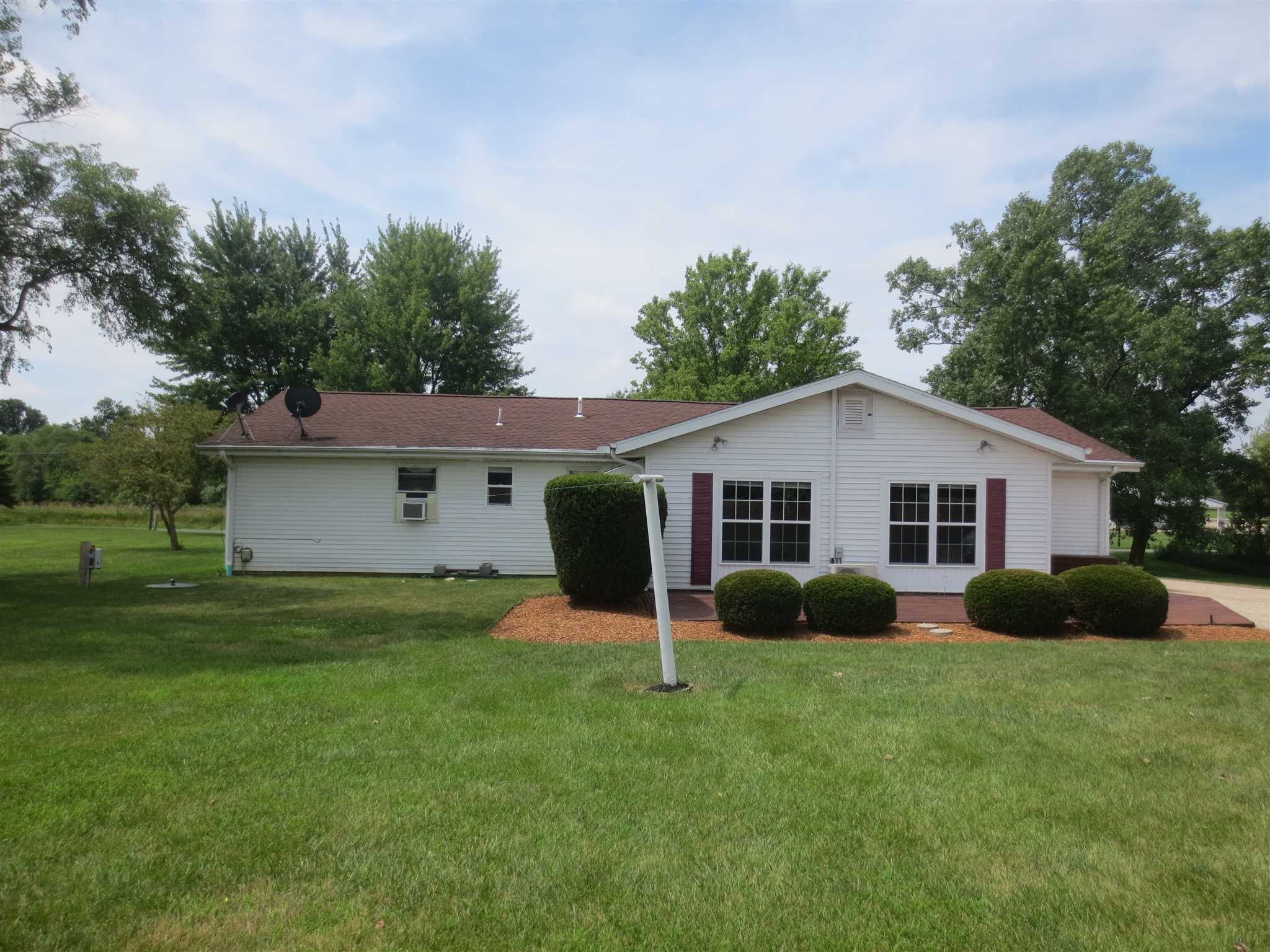 3403 North Salem Road Decatur, IN 46733 - Photo 4 of 21