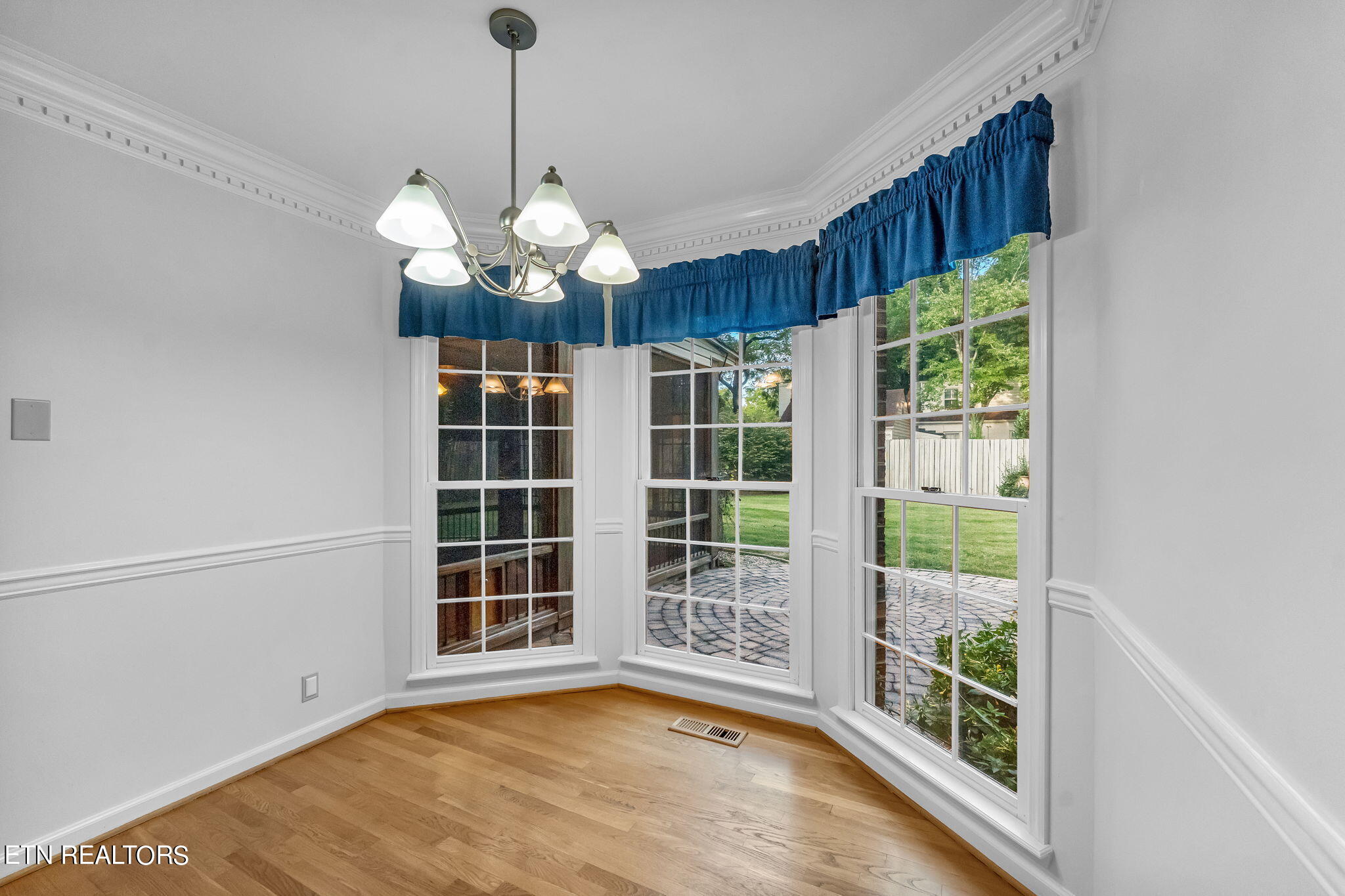 1116 Bluff View Road Southwest Knoxville, TN 37919 - Photo 16 of 60 22-web-or-mls-DSC05731