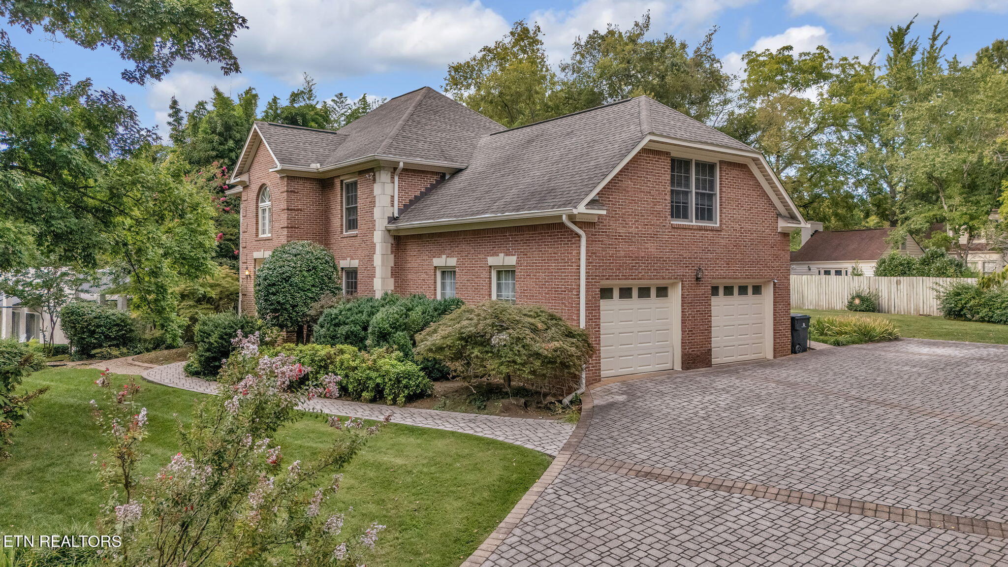 1116 Bluff View Road Southwest Knoxville, TN 37919 - Photo 3 of 60 8-web-or-mls-DJI_20240813184814_0040_D