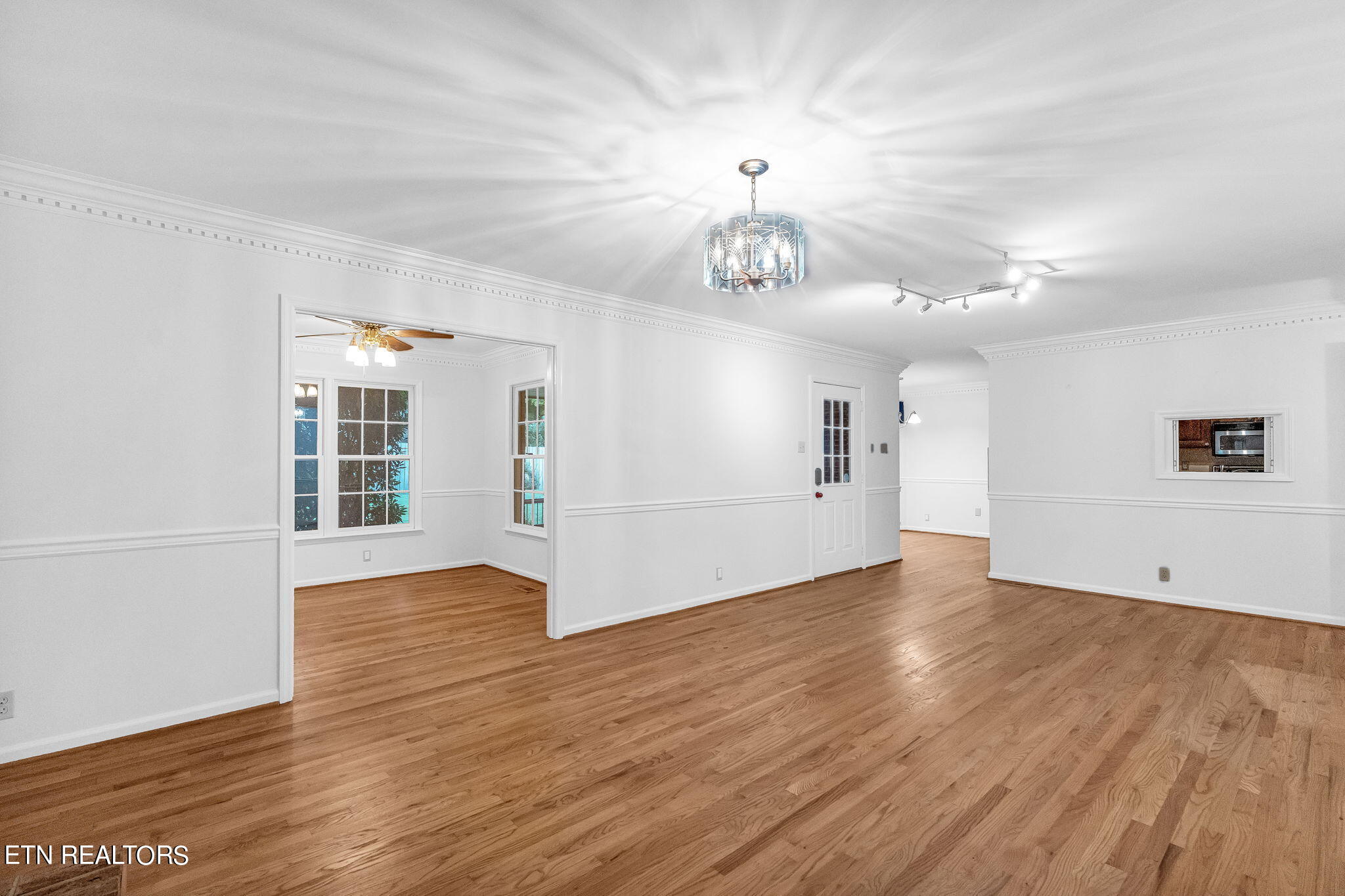 1116 Bluff View Road Southwest Knoxville, TN 37919 - Photo 6 of 60 16-web-or-mls-DSC05698