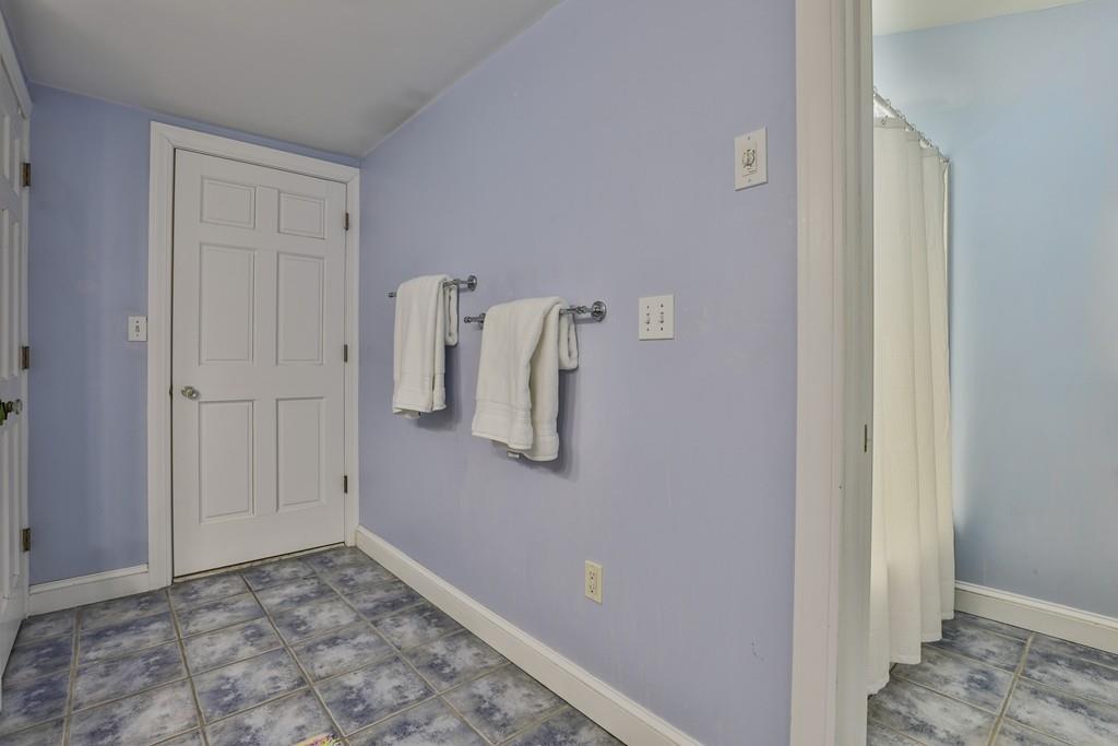 7 Williams Road Lynnfield, MA 01940 - Photo 37 of 42 Gallery Image 37