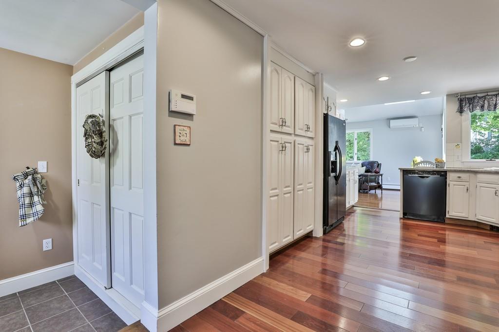 7 Williams Road Lynnfield, MA 01940 - Photo 10 of 42 Gallery Image 10