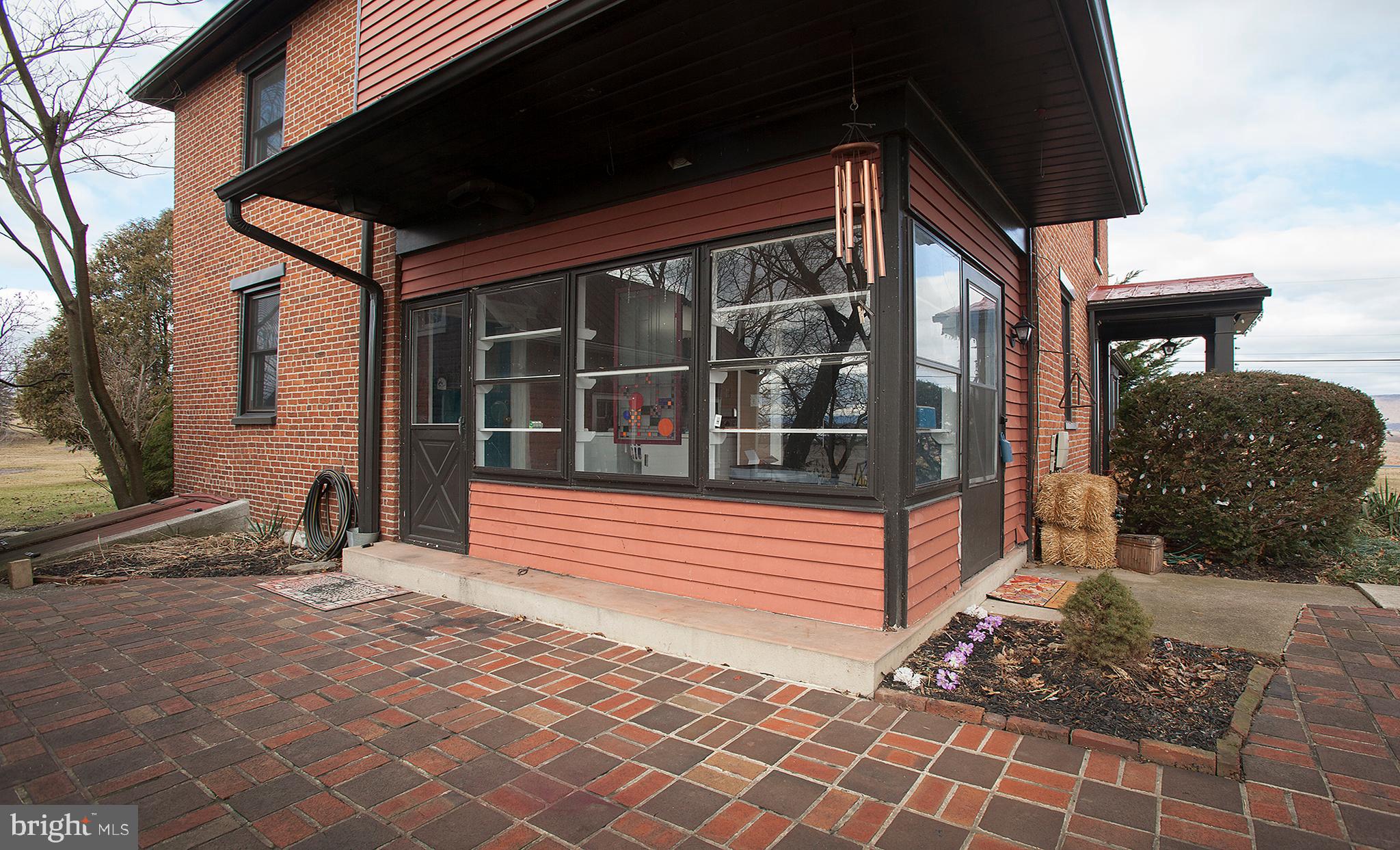 309 Country Club Road Carlisle, PA 17015 - Photo 4 of 111 Gallery Image 4