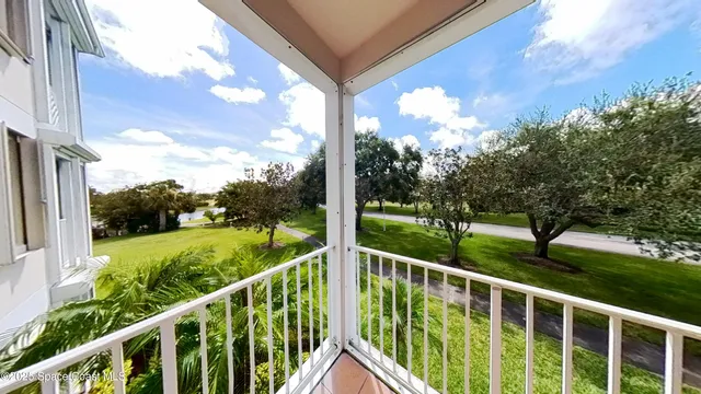 $429,900 | 1510 Oak Harbor Boulevard, Unit 208, Vero Beach, FL 32967