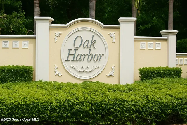 $429,900 | 1510 Oak Harbor Boulevard, Unit 208, Vero Beach, FL 32967