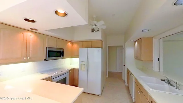 $429,900 | 1510 Oak Harbor Boulevard, Unit 208, Vero Beach, FL 32967