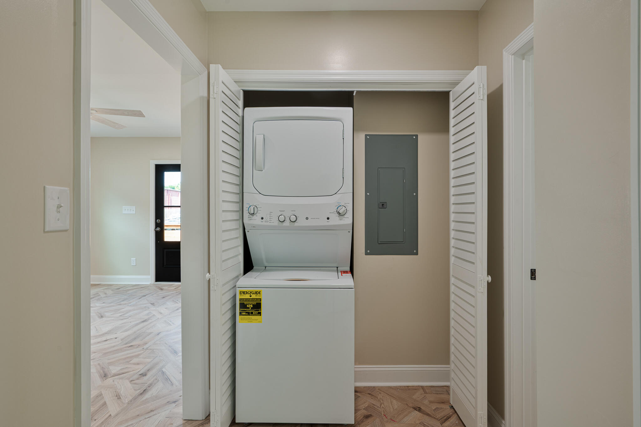 1405 Holt Street Charleston, SC 29403 - Photo 12 of 16 MOD_6553-Edit