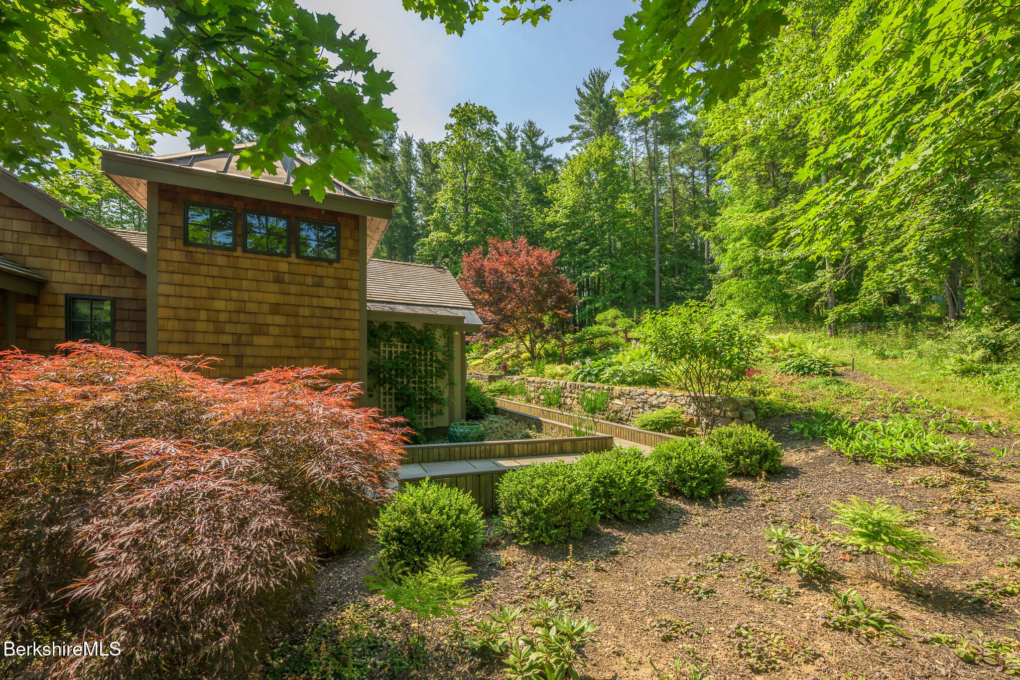 39 Pinecrest Cross Road Egremont, MA 01230 - Photo 45 of 61 Screen - 39A Pinecrest Hill Rd South Egr