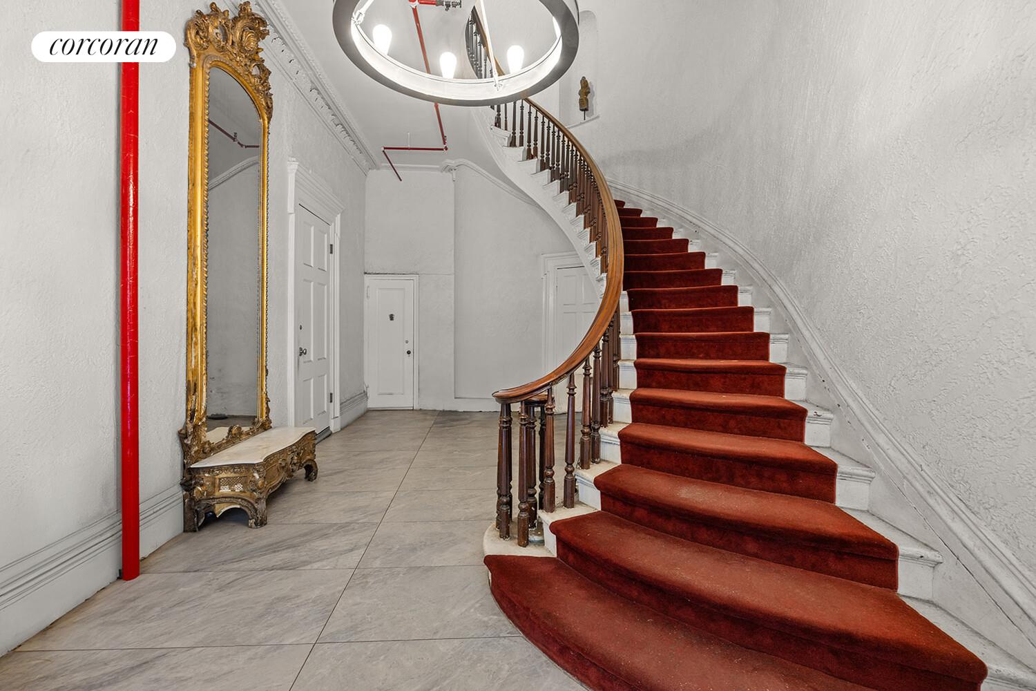 7 West 16th Street Manhattan, NY 10011 - Photo 14 of 21 a view of entryway