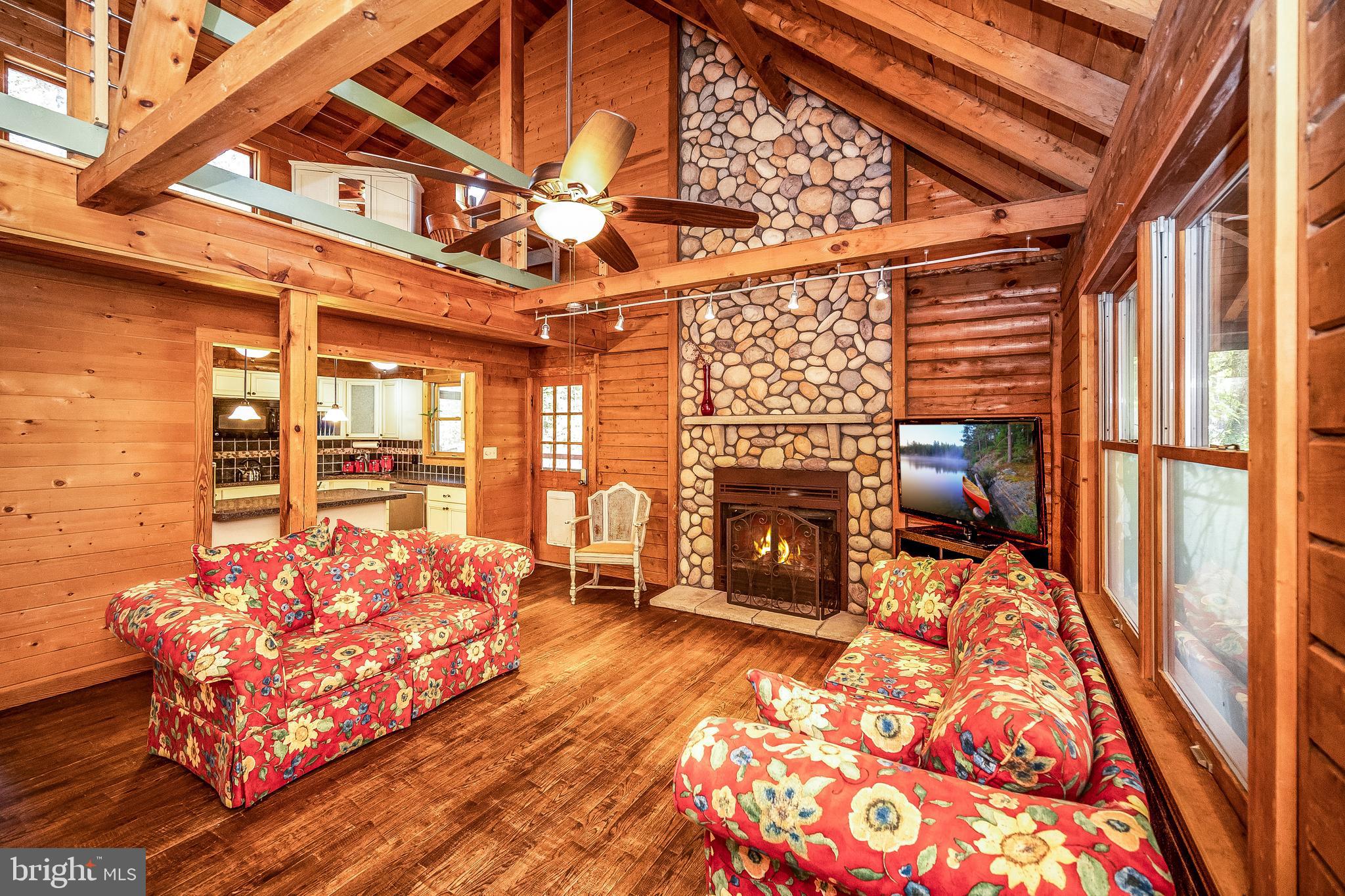 219 Battlefield Road Locust Grove, VA 22508 - Photo 20 of 46 2 story ceilings