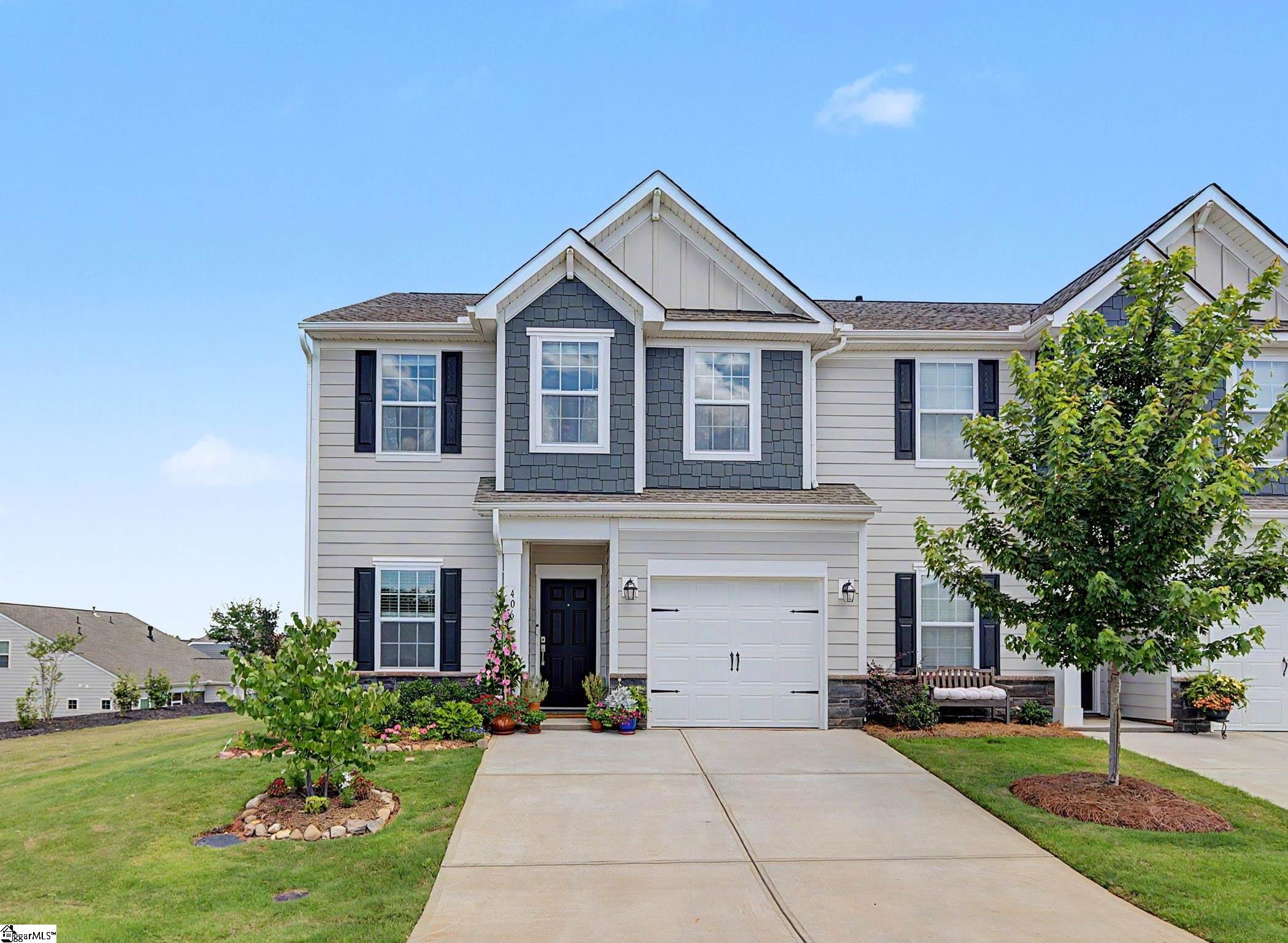 406 Batten Road Taylors, SC 29687 - Photo 2 of 36