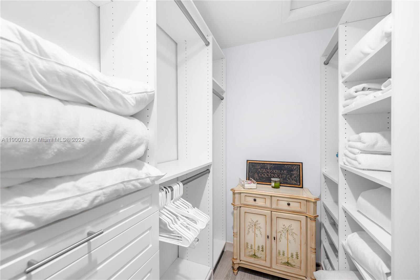 111 Spoonbill Road Tavernier, FL 33070 - Photo 29 of 39 a bedroom with a bed and flat screen tv