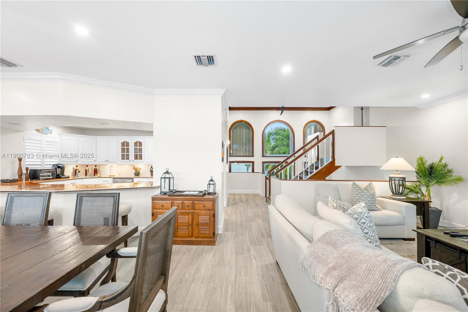 111 Spoonbill Road Tavernier, FL 33070 - Photo 34 of 39 a living room with furniture and a large window