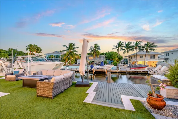 $3,249,000 | 111 Spoonbill Road, Tavernier, FL 33070