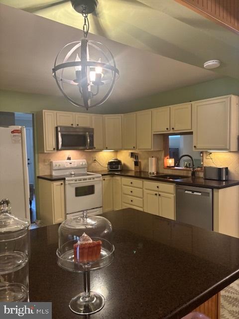 5 Madison Street Swedesboro, NJ 08085 - Photo 5 of 13 Kitchen