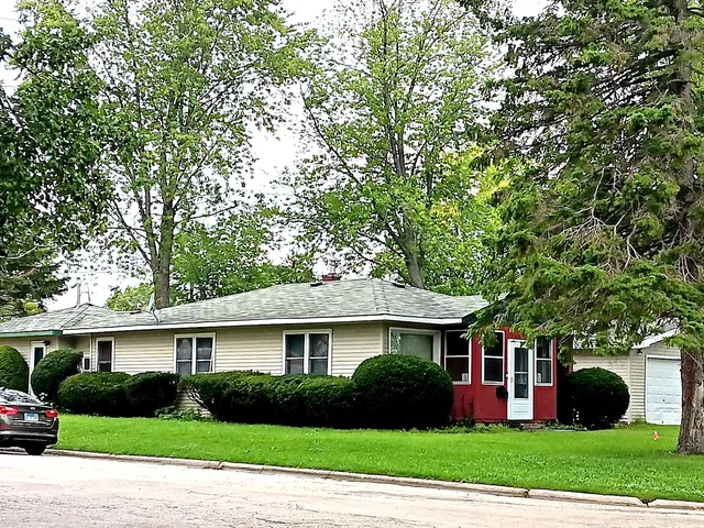 $331,900 | 1828-1826 Horeb Avenue, Zion, IL 60099