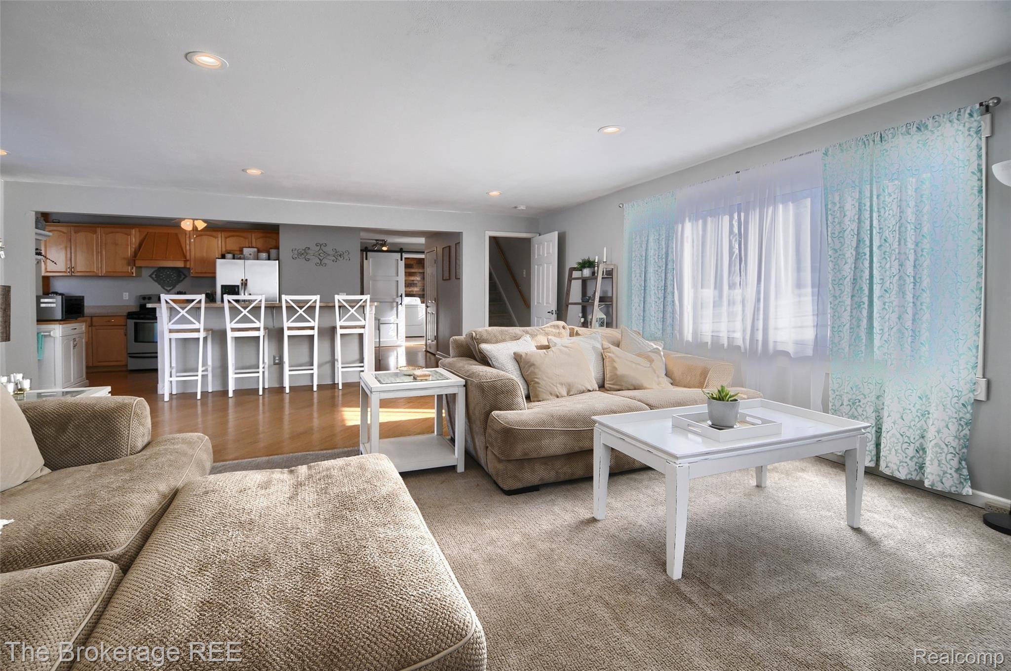 12295 Dunham Road Hartland, MI 48353 - Photo 9 of 29 DSC_8421-HDR(5).jpg