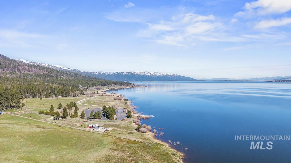 44 Pats Lane Cascade, ID 83611 - Photo 3 of 33 Gorgeous Lake Day