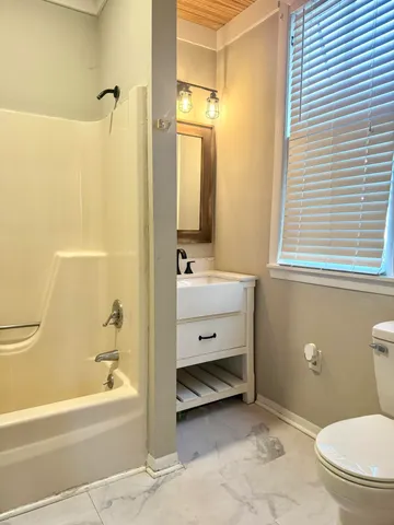 $1,700 | 407 Colville Street, Chattanooga, TN 37405