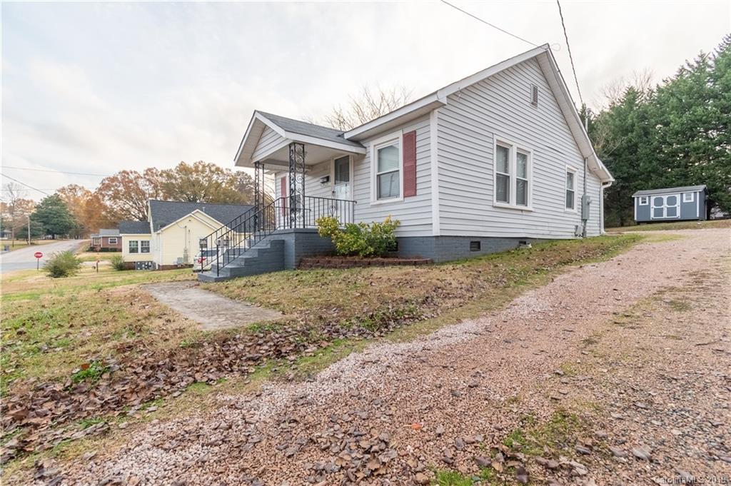 703 Ruth Avenue Kannapolis, NC 28083 - Photo 3 of 28 Gallery Image 3