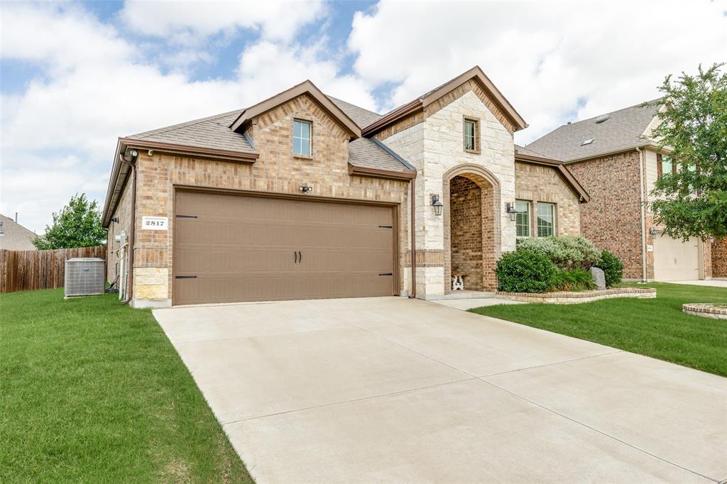 2817 Half Moon Road Aubrey, TX 76227 - Photo 4 of 28