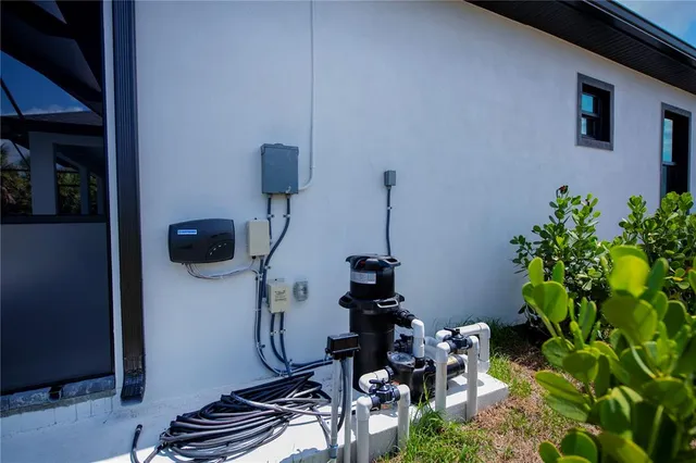 $575,000 | 11 Pinehurst Court, Rotonda West, FL 33947