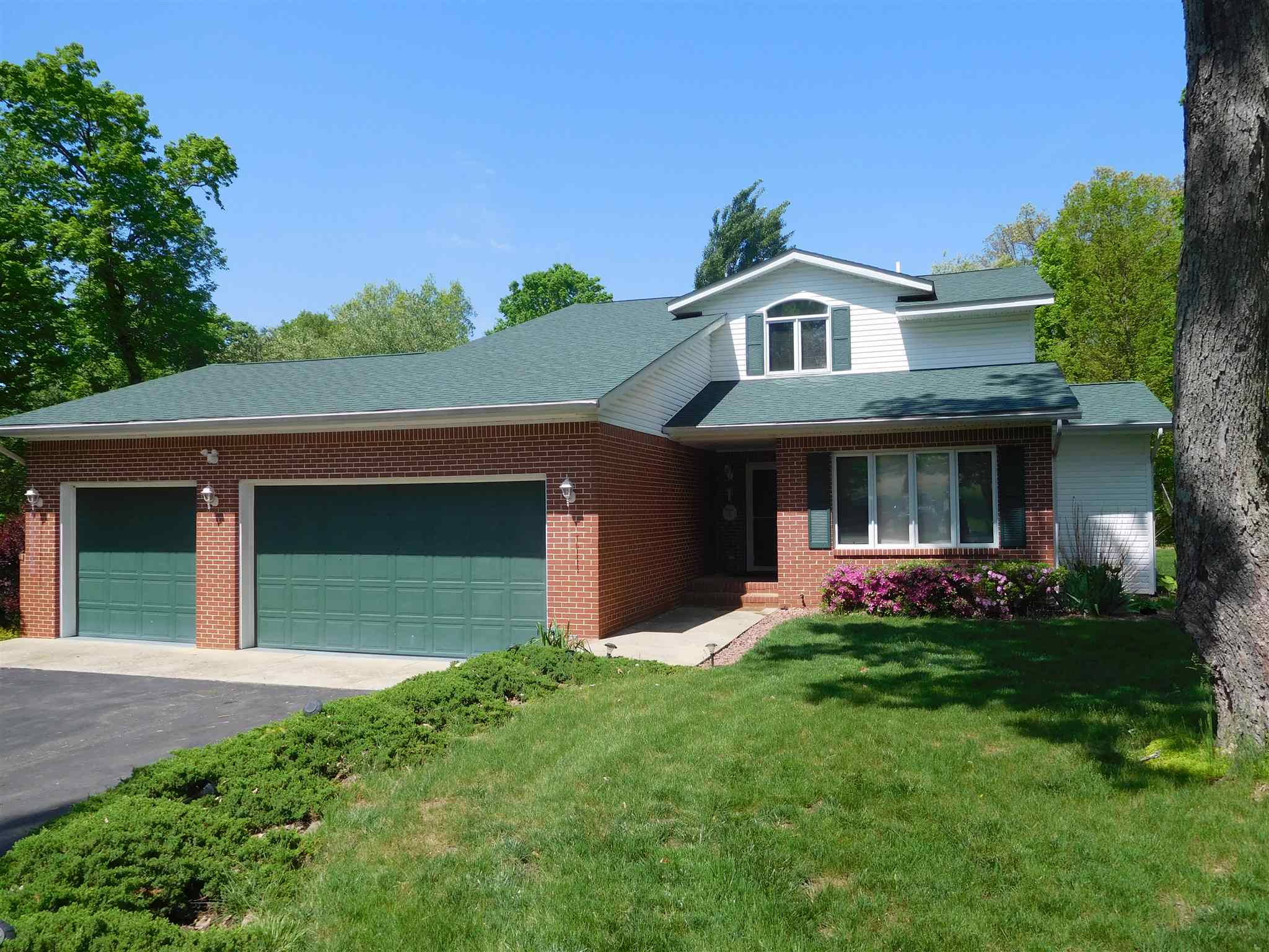 8499 West Elwren Road Bloomington, IN 47403 - Photo 1 of 32 Gallery Image 1