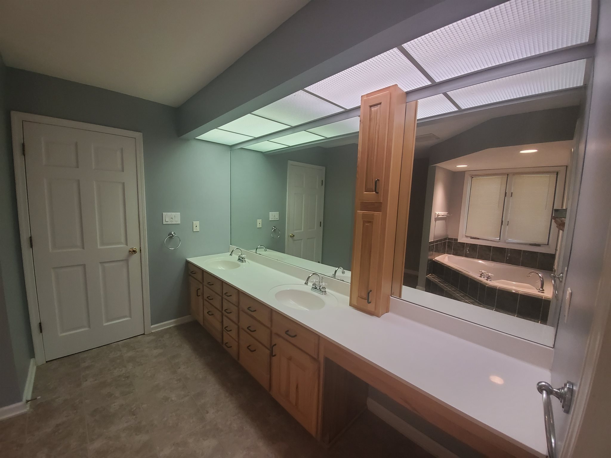 8499 West Elwren Road Bloomington, IN 47403 - Photo 23 of 32 Gallery Image 23