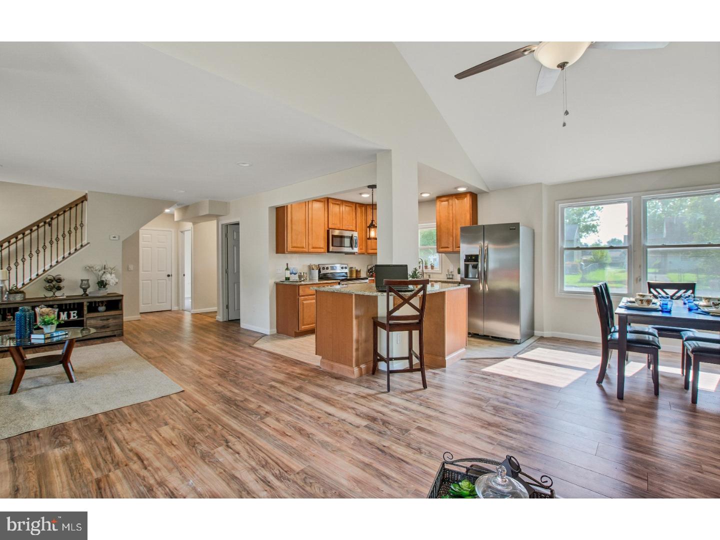 12 Grapevine Road Levittown, PA 19057 - Photo 3 of 24