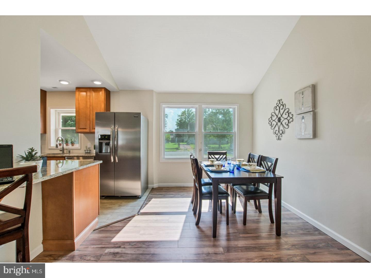12 Grapevine Road Levittown, PA 19057 - Photo 5 of 24
