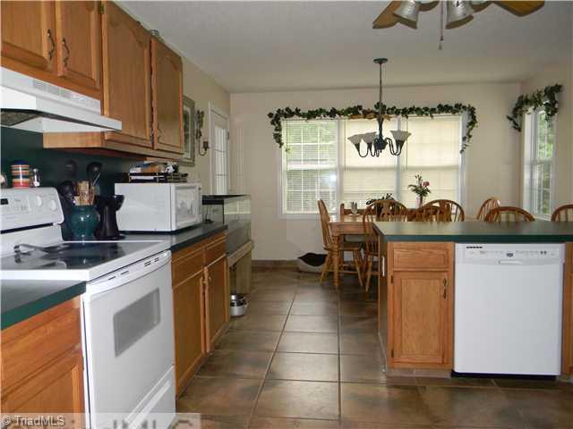 1434 New Bowers Road Lexington, NC 27292 - Photo 3 of 5 Kitchen.