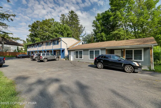 $1,950,000 | 2413 Route 390 Canadensis Pa, Canadensis, PA 18325