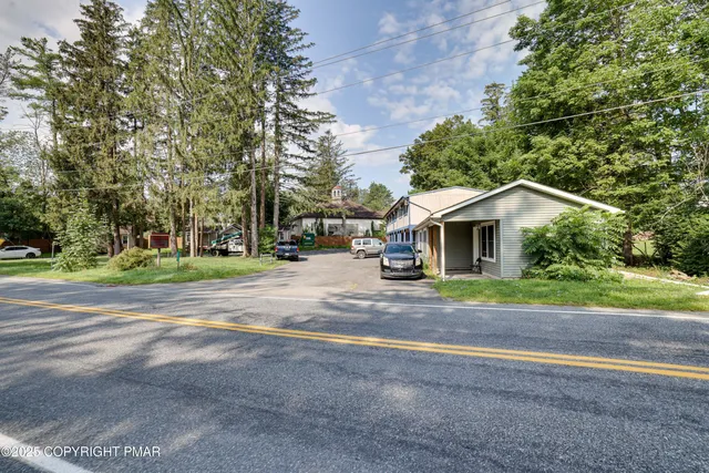 $1,950,000 | 2413 Route 390 Canadensis Pa, Canadensis, PA 18325